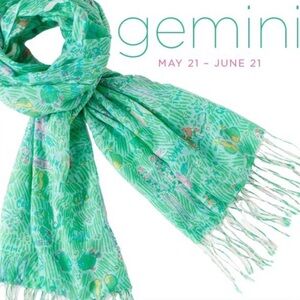 Lilly Pulitzer Murfee Scarf Gemini Print Silk Cashmere Tassel
